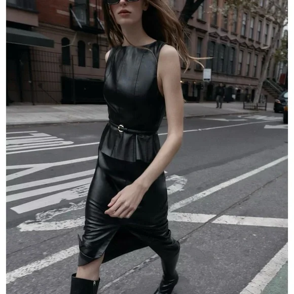 NWT ZARA FAUX LEATHER BELTED TOP - Picture 3 of 13